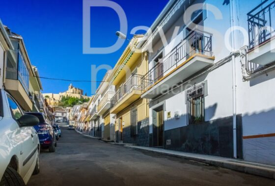 Propiedad: CASA CON PATIO ZONA JUZGADOS Inmueble CASA CON PATIO ZONA JUZGADOS